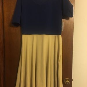 LuLaRoe Amelia- Navy and Cream 3XL